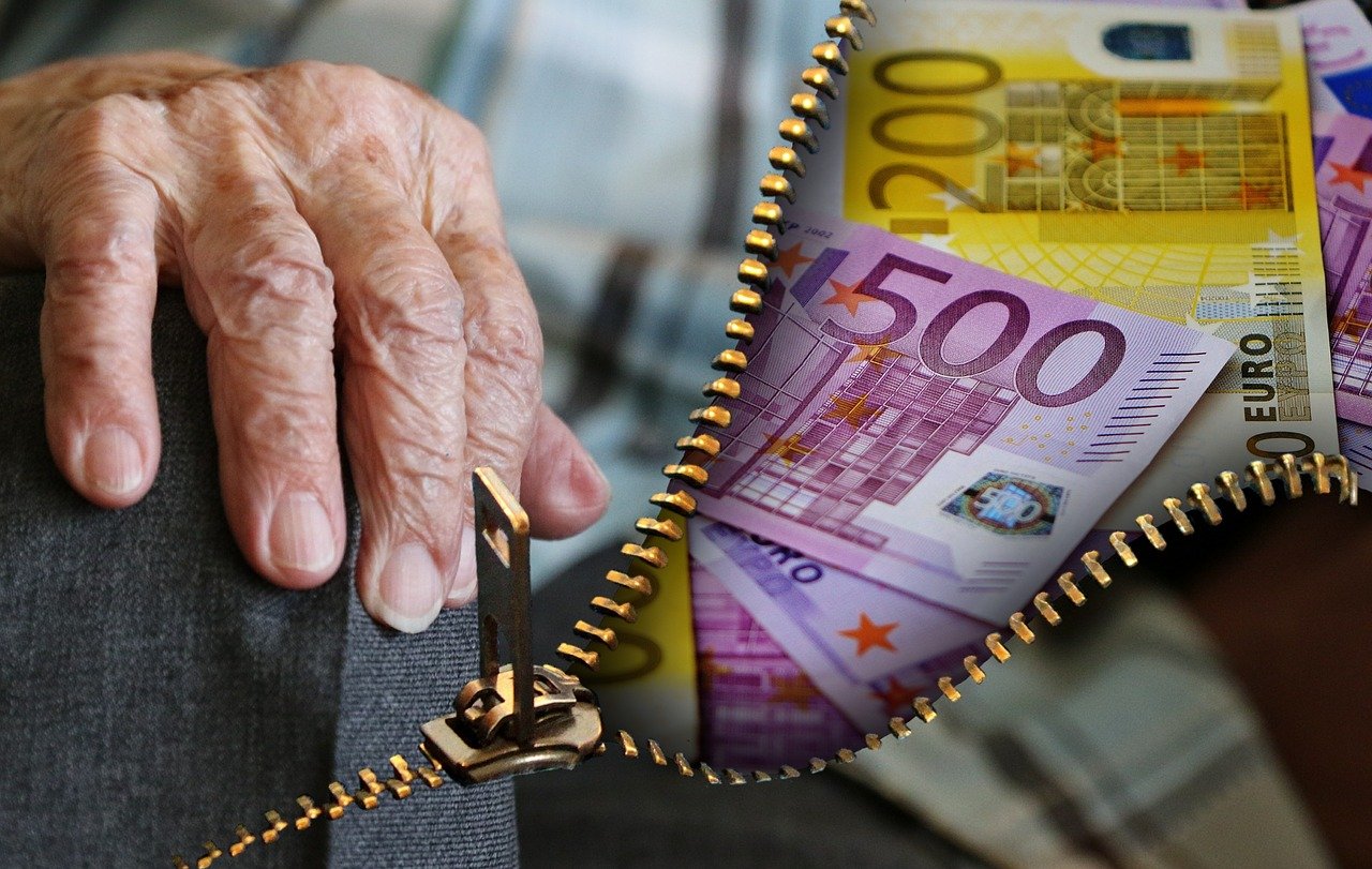 爱投金融引领行业变革，打造智能金融新时代最新动态