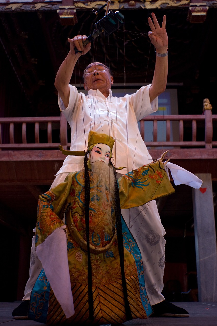 柳絮演员王群，演艺之路与人生风采的展现