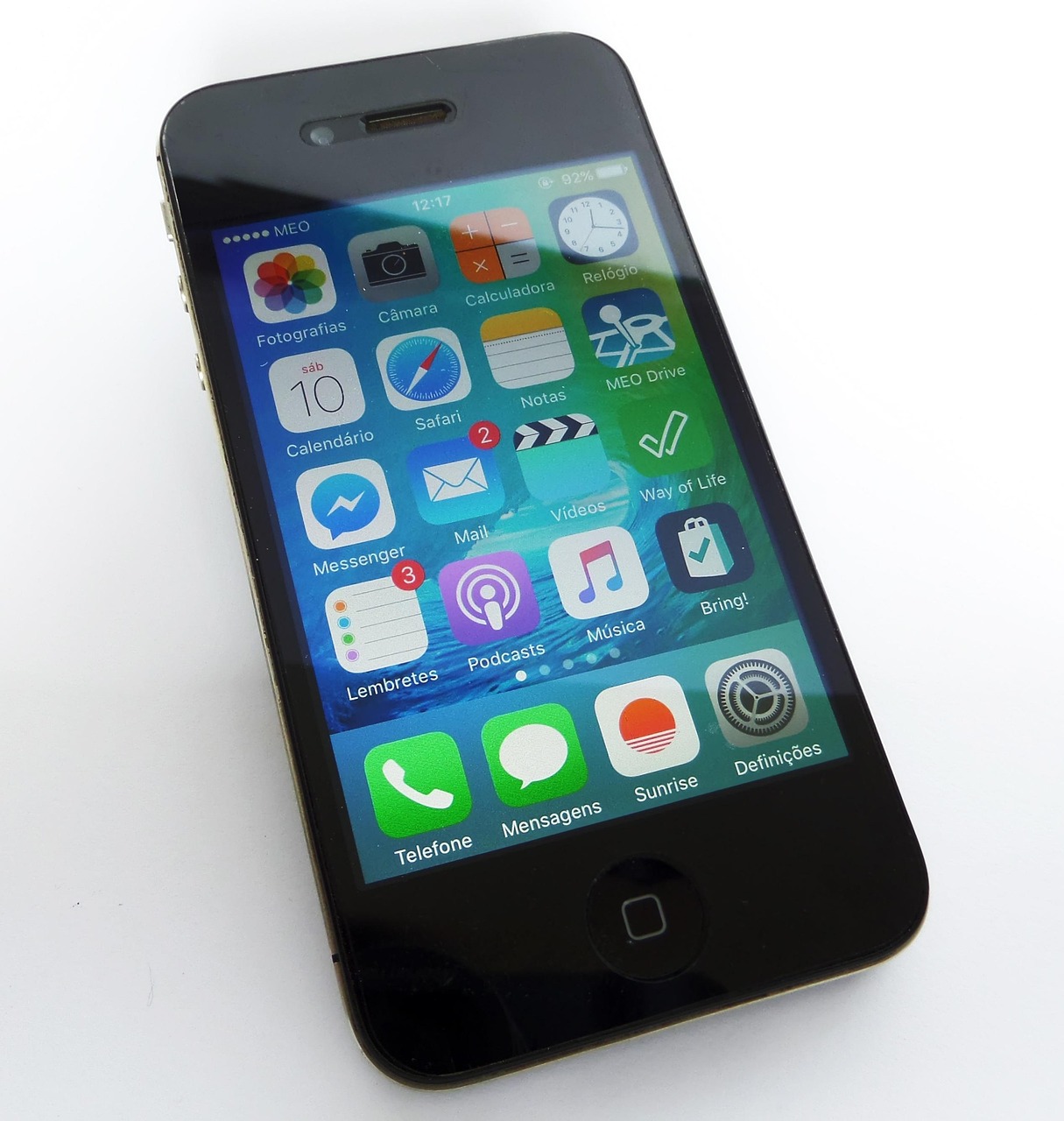 苹果iPhone 12上市年份及市场影响力探究